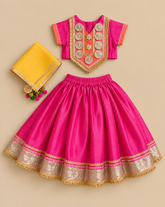 Girls ethnic wear