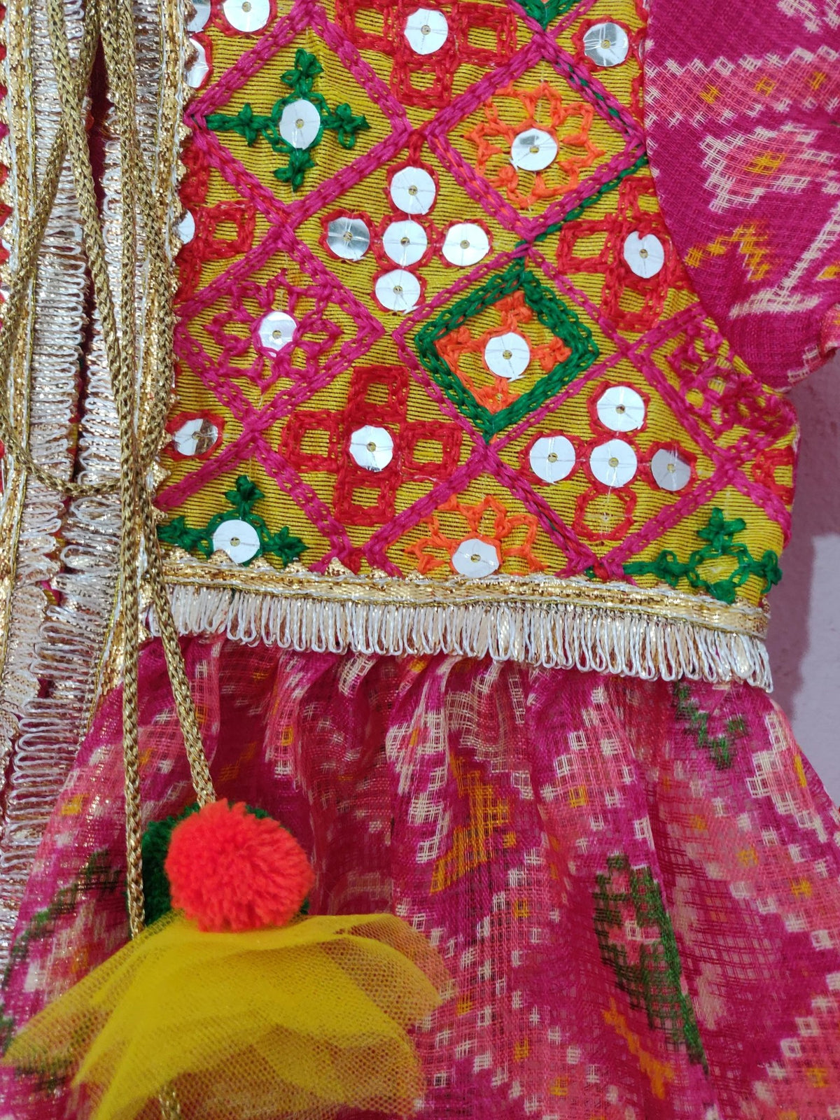 Girls pink & green patola kurta pyjama   byb premium