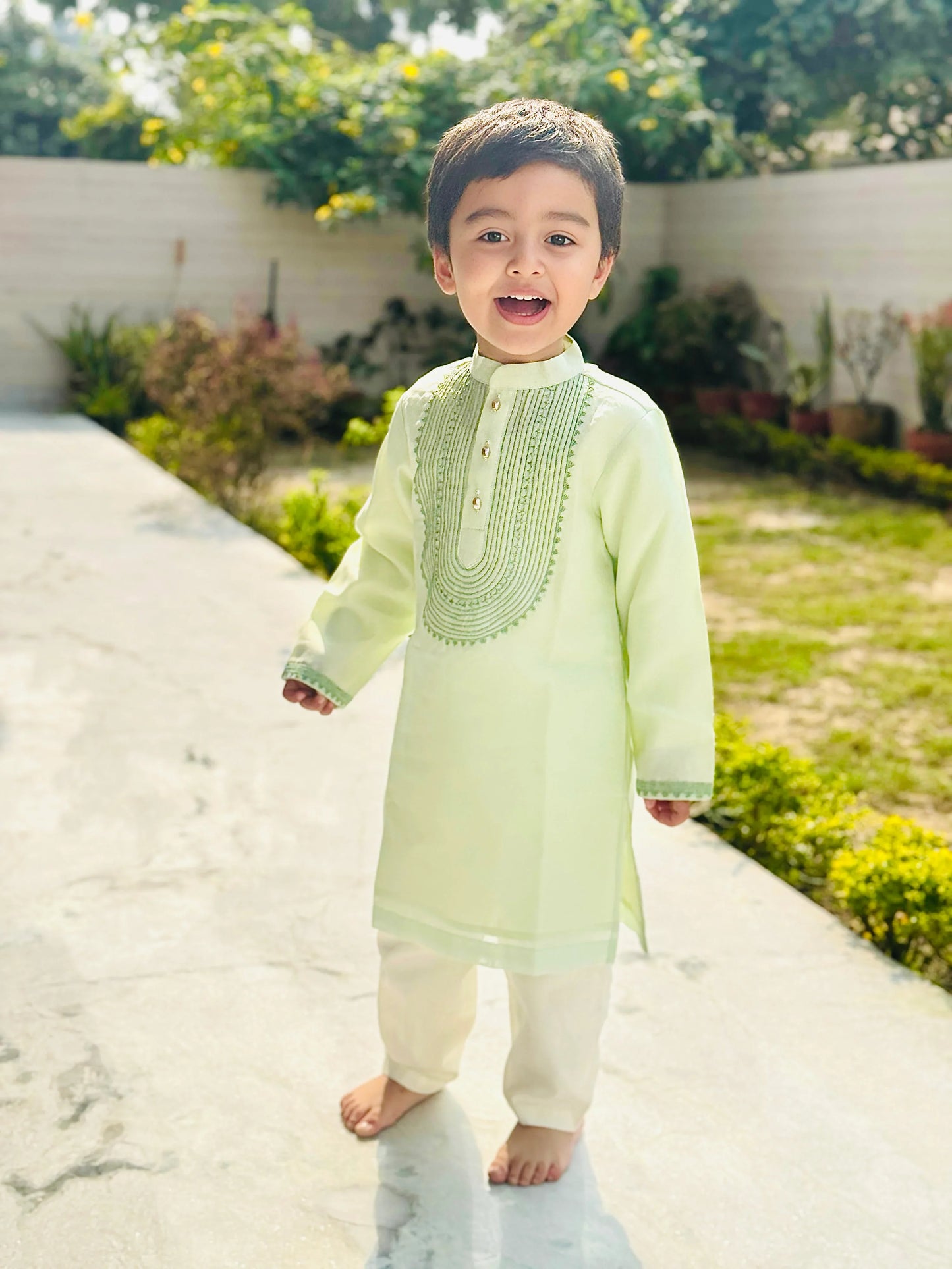 Light Green Chanderi Silk Kurta with Off-White Pyjama