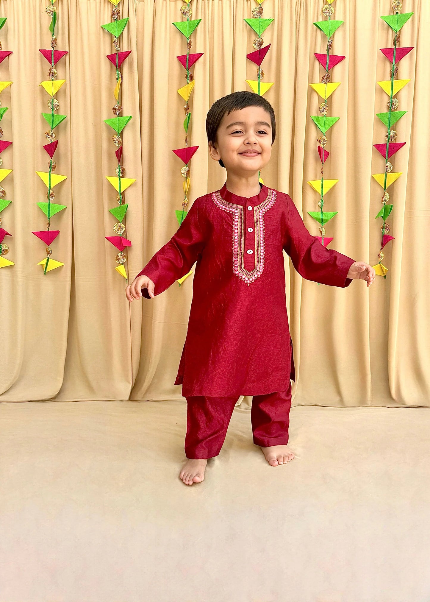 Maroon Kurta Pyjama with Mirror & Thread Embroidery