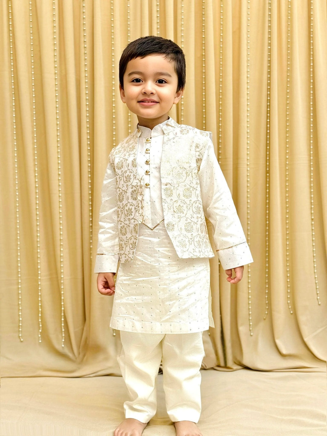 Off-White Chanderi Silk Kurta with Brocade Bandi and Pyjama Set for Boys. - BYB PREMIUM