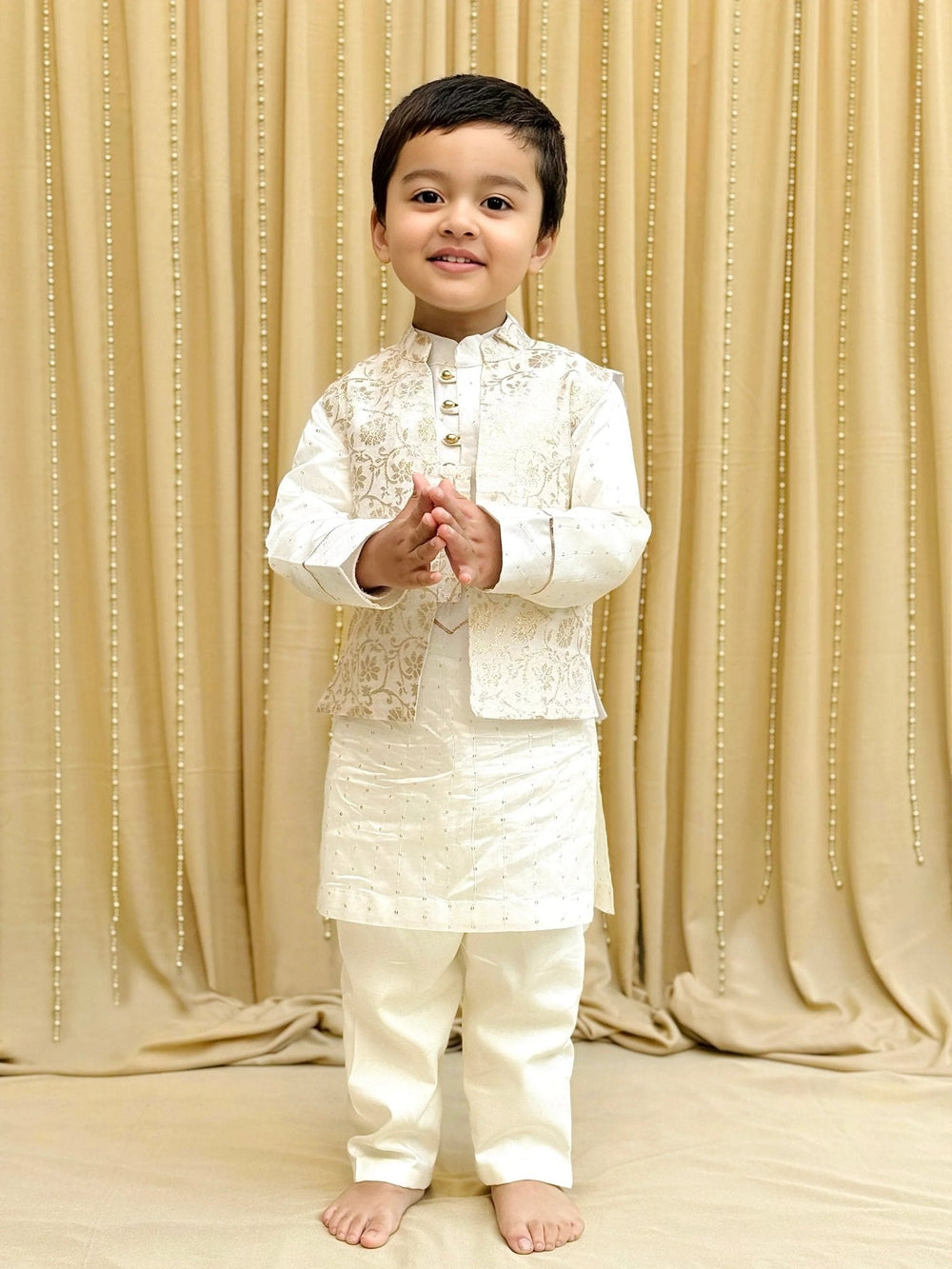 Off-White Chanderi Silk Kurta with Brocade Bandi and Pyjama Set for Boys. - BYB PREMIUM