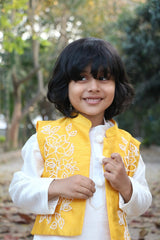 White Kurta Pyjama Set with Yellow Raw Silk Embroidered Jacket for Boys - BYB PREMIUM